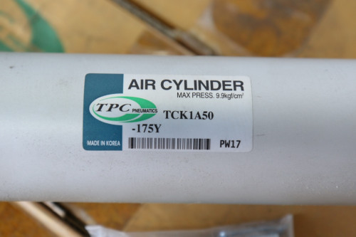 미사용품 TPC 공압실린더 TCK1A50-175Y 대당가격